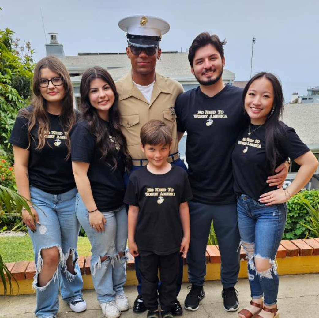 Jessica Evans with family